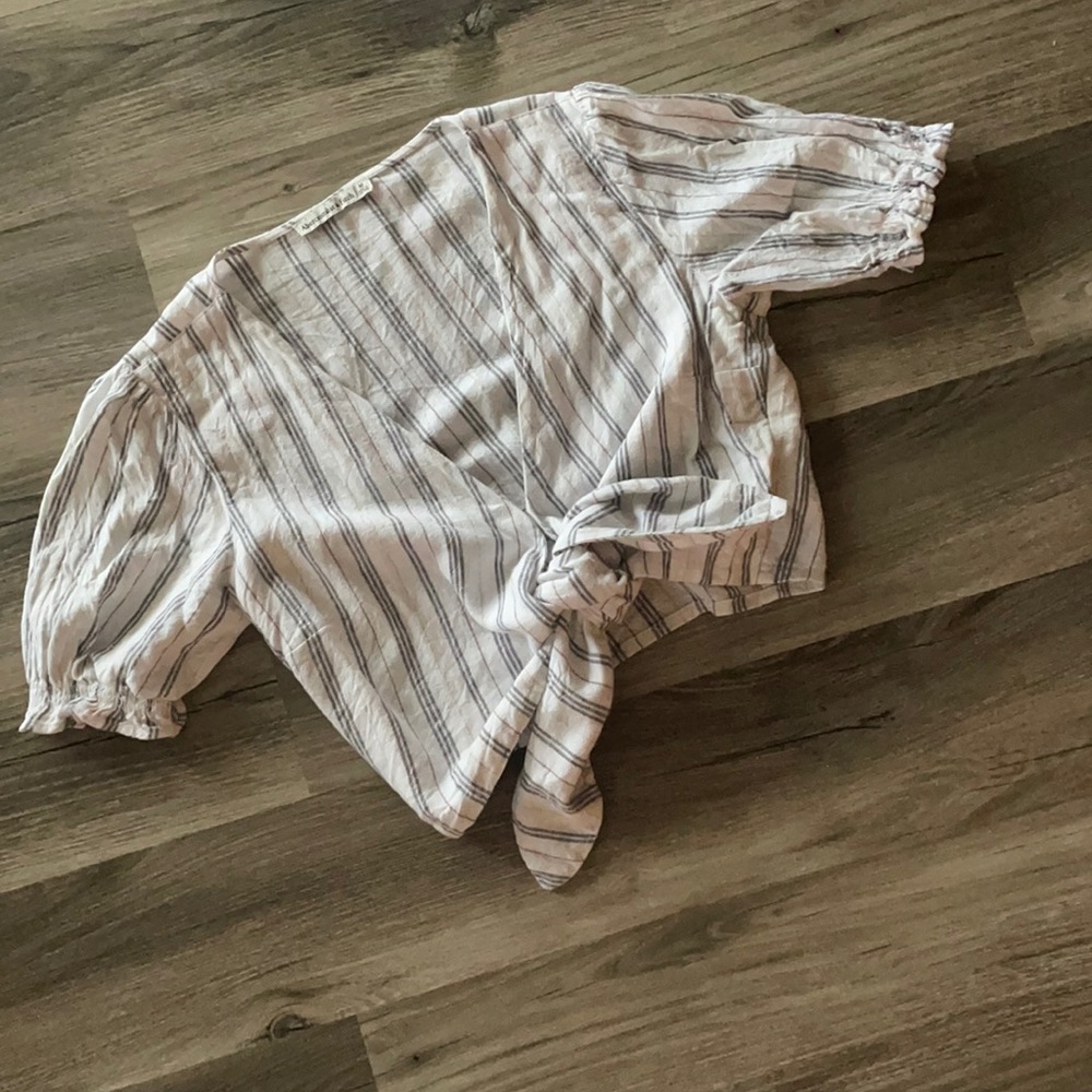 Abercrombie & Fitch Crop Tie Top